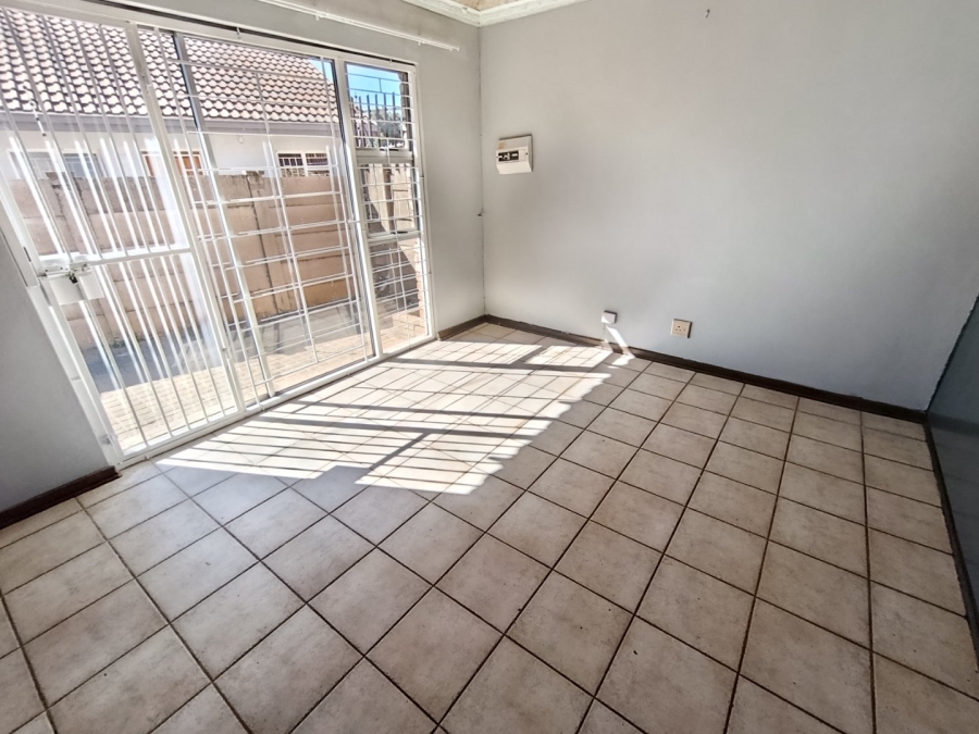 To Let 2 Bedroom Property for Rent in Uitsig Free State